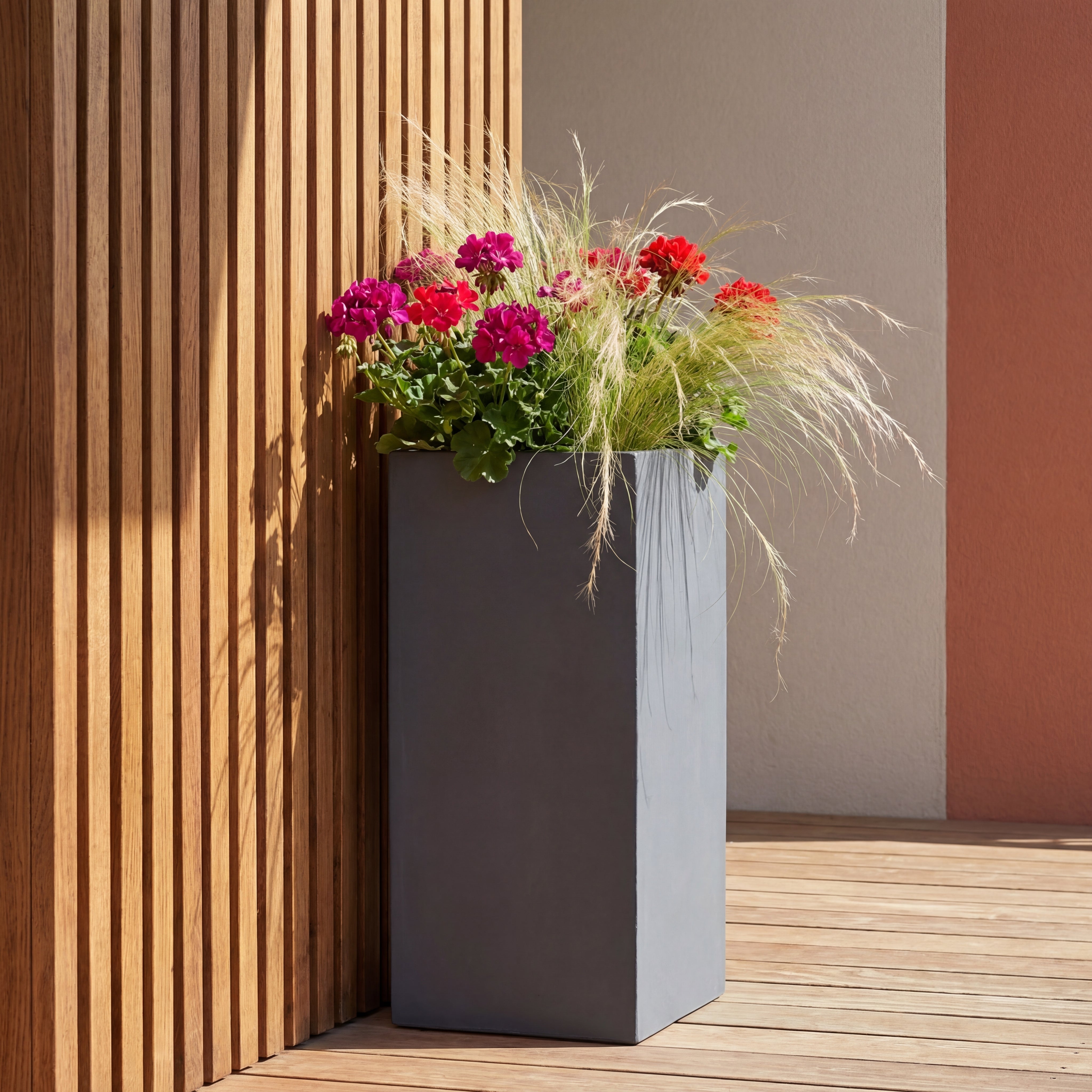 Betonový květináč KUBIX - doplňující náhled