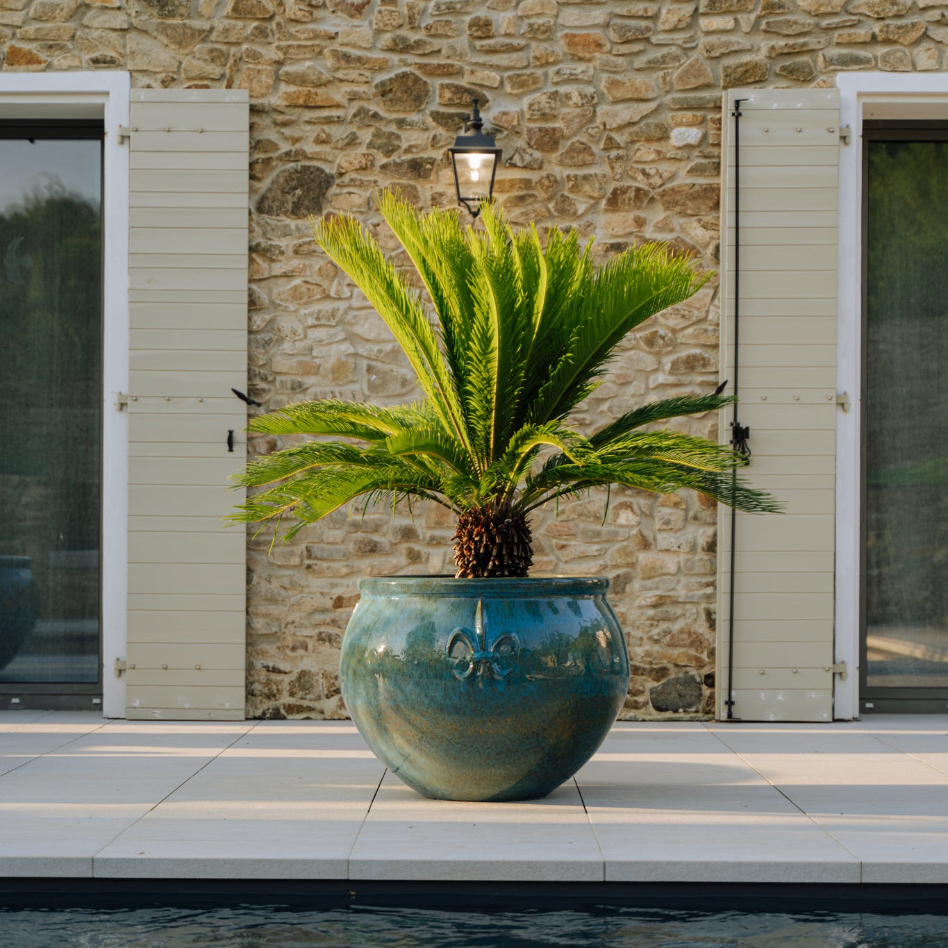 Keramický květináč Clovis - Ocelově modrá - Provencelia.cz