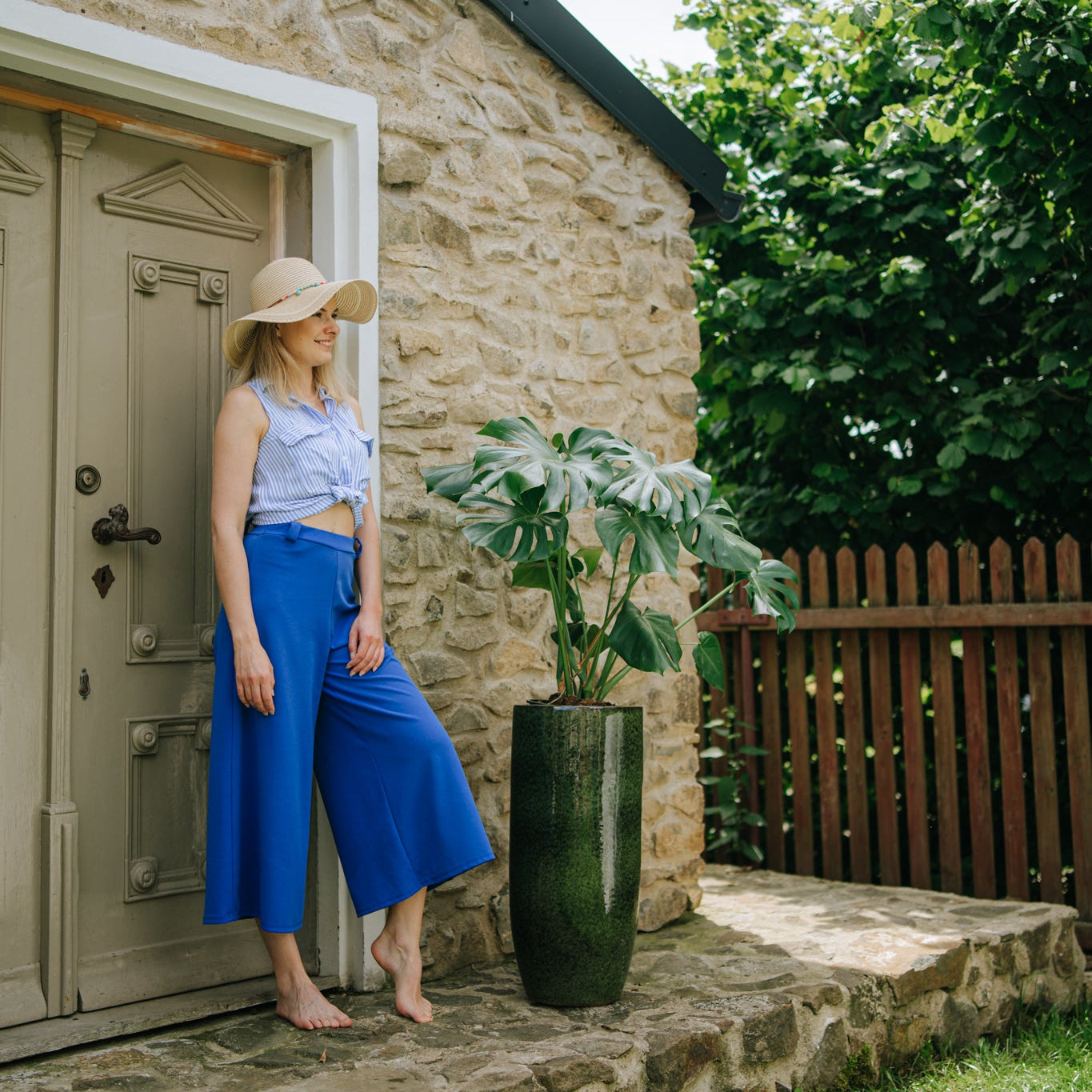 Ceramiczna doniczka Atena - Tropikalna zieleń