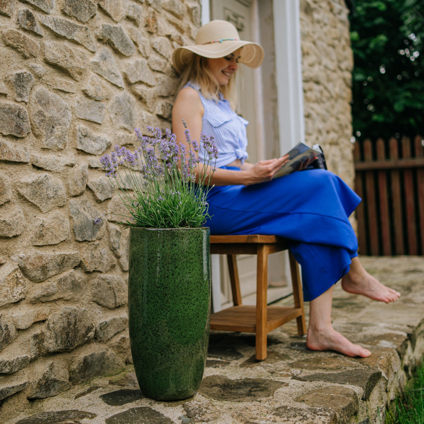Ceramiczna doniczka Atena - Tropikalna zieleń