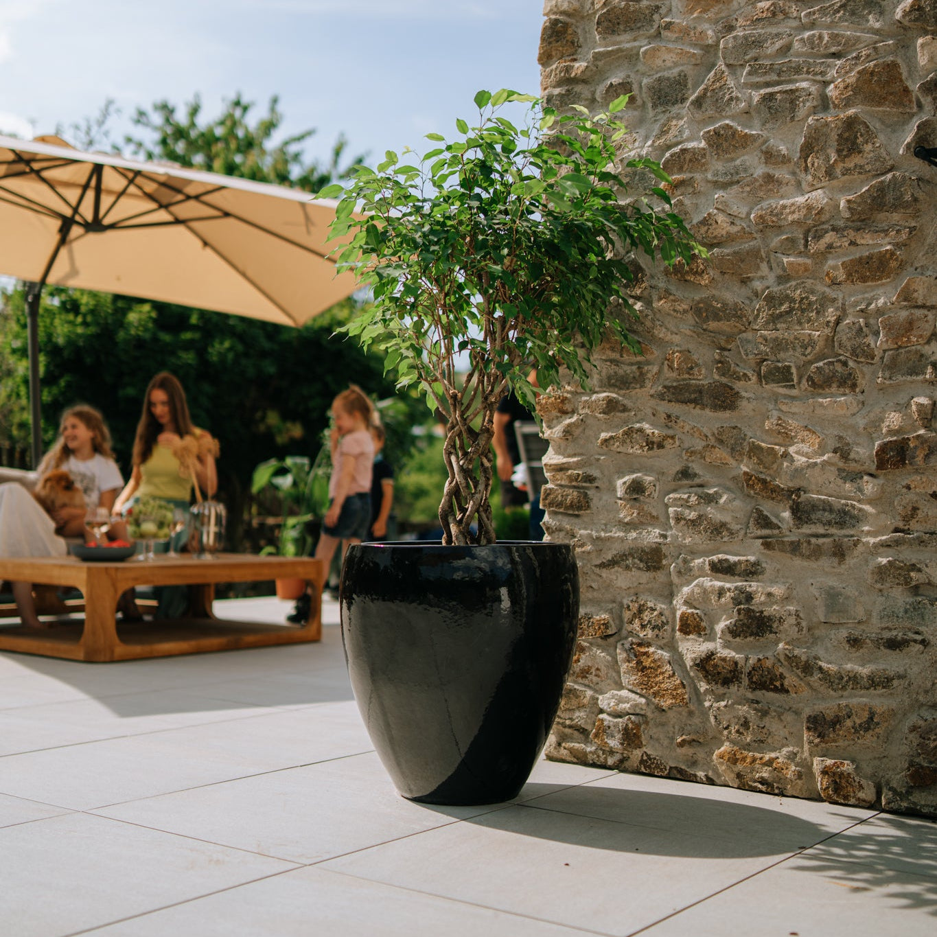 Doniczka ceramiczna LAFONTAINE - Czarna