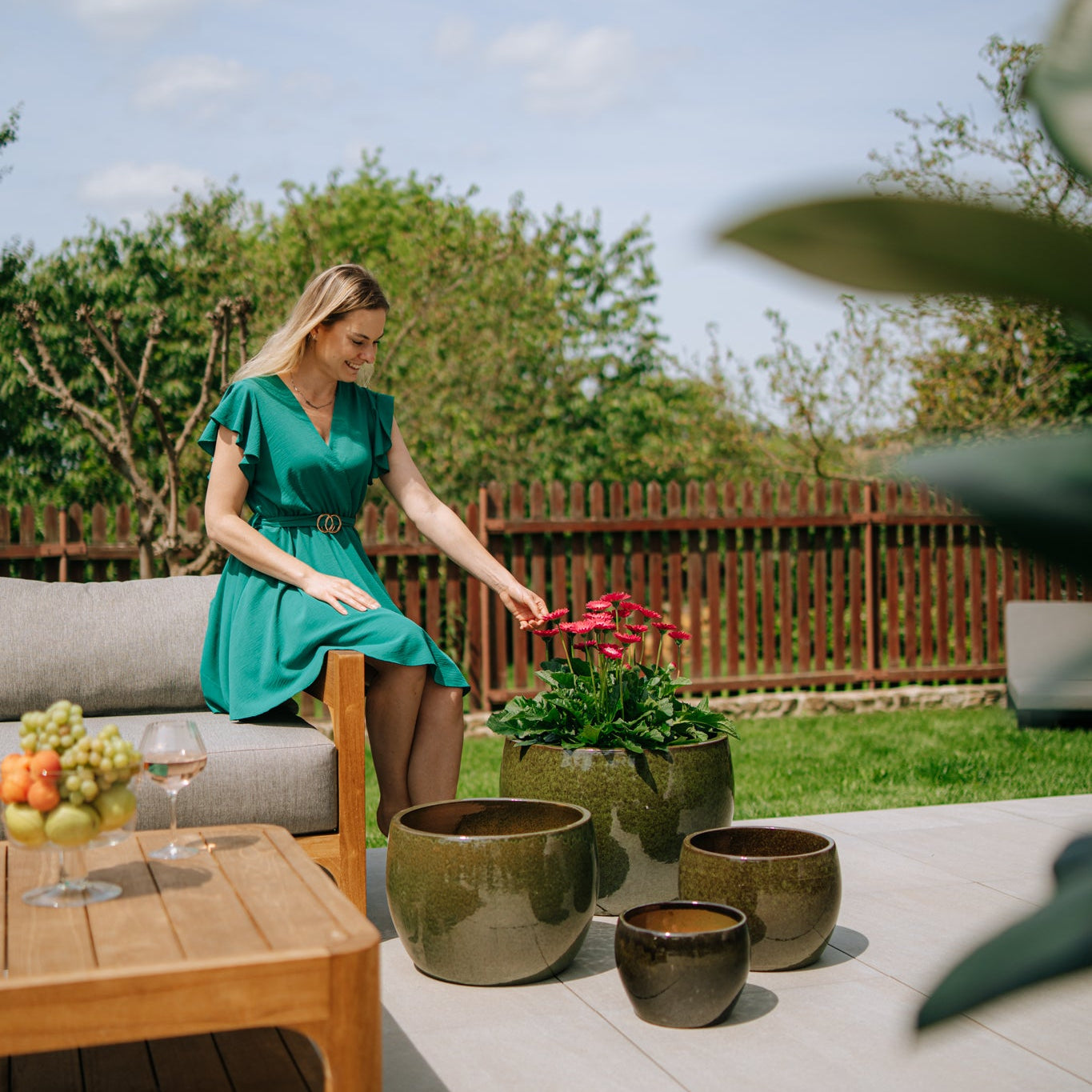 Doniczka ceramiczna Romulus - Tropikalna zieleń