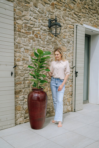 Ceramiczna doniczka Archimede z wzorem mrozu – ceglastoczerwona