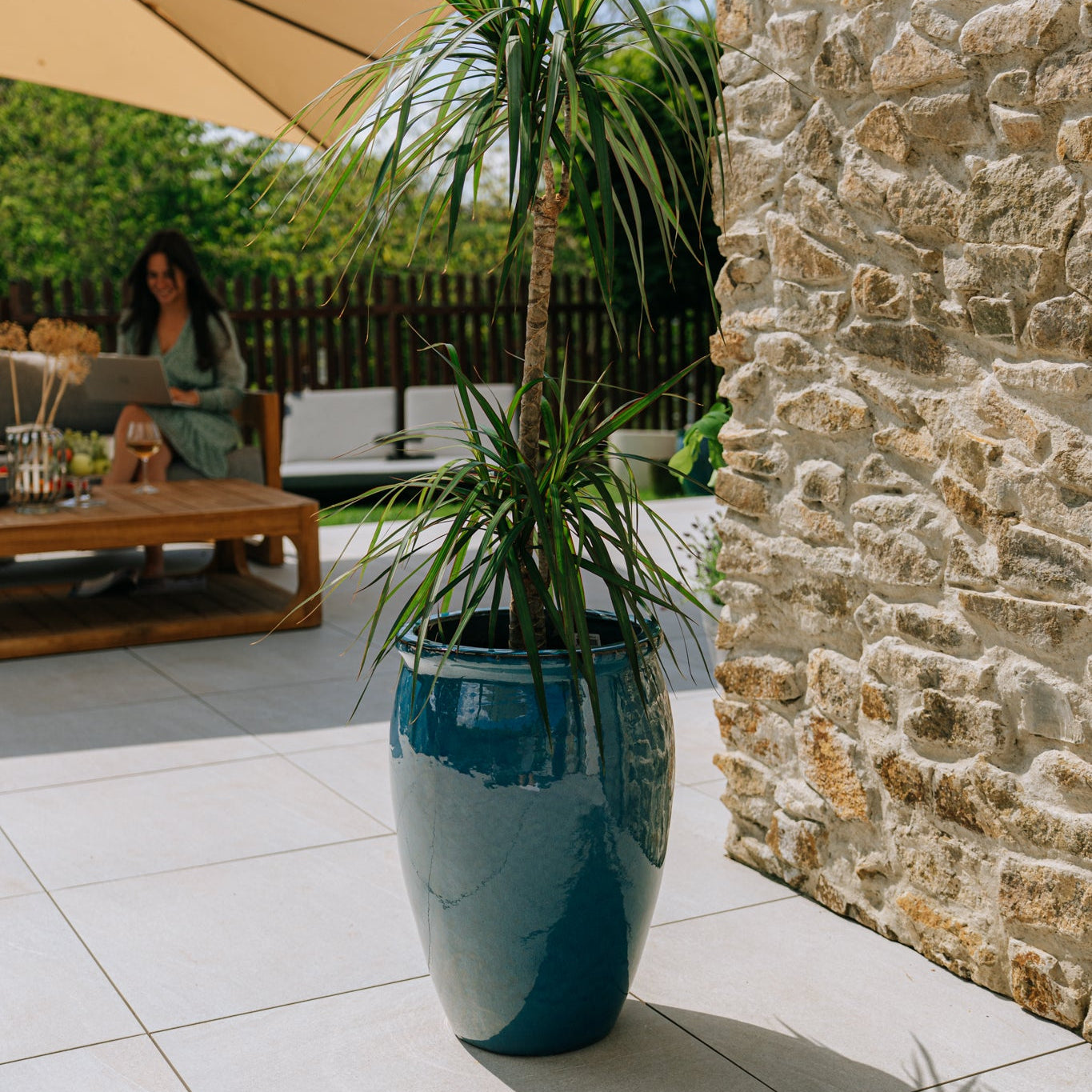 Keramický květináč BACCHUS - Azurově modrá