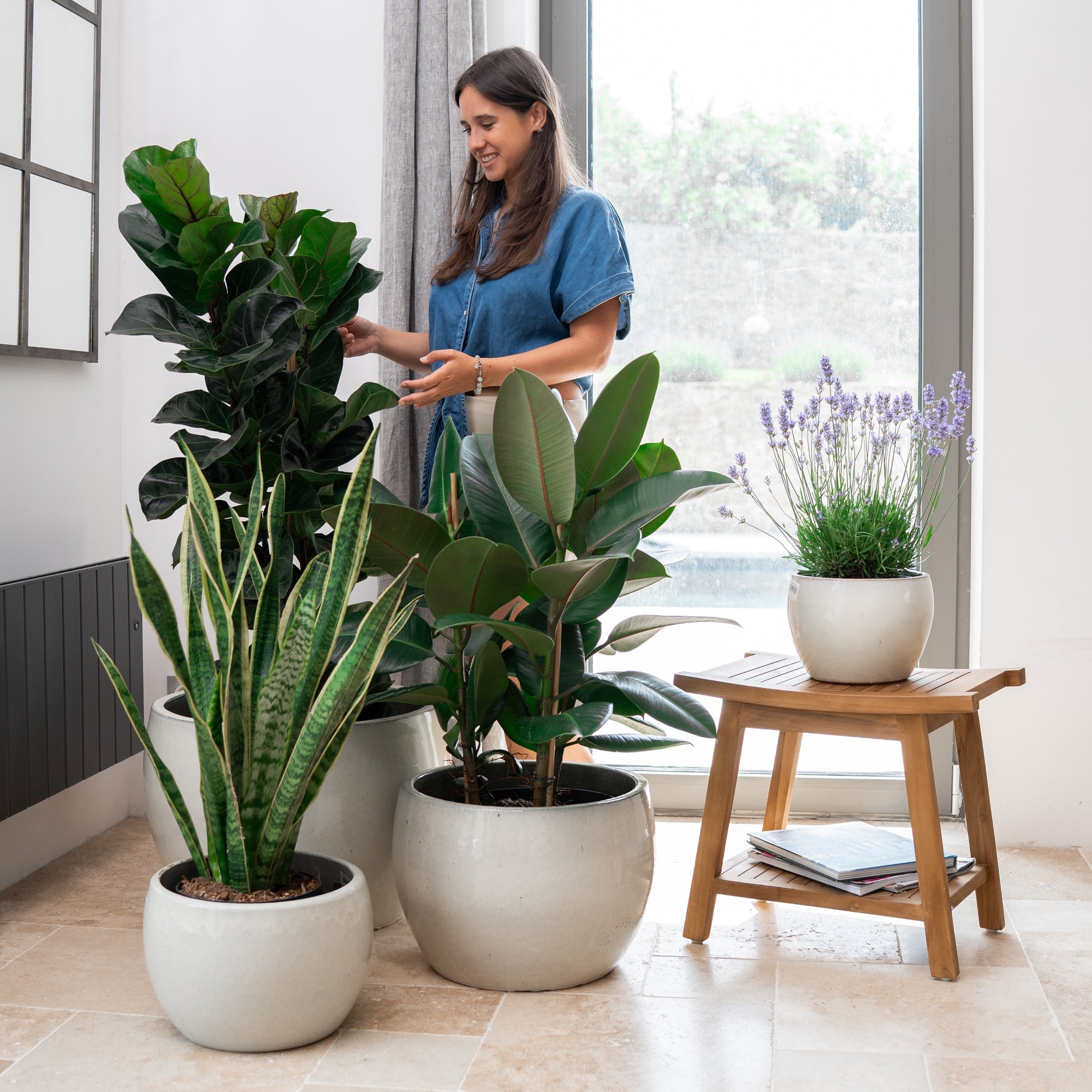 Keramicky květináč Romulus - Krémová