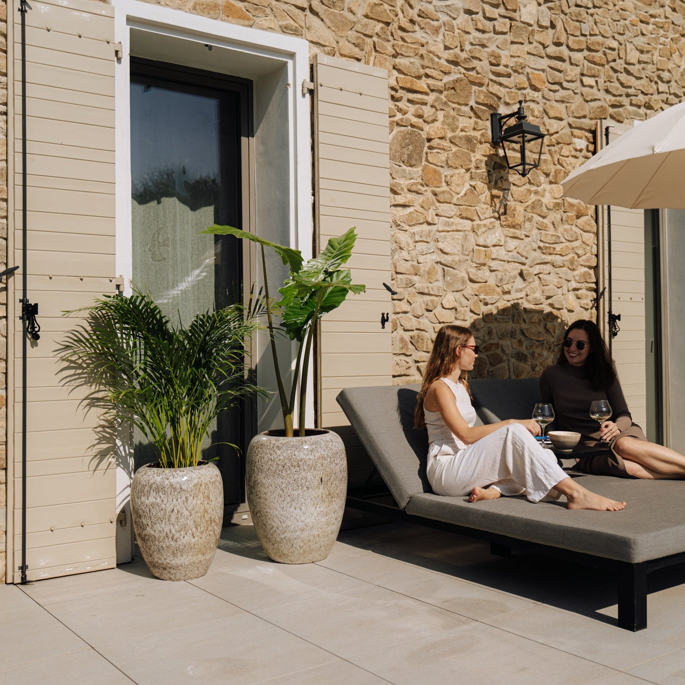 ceramic flower vase Galilea bily - Provencelia.cz