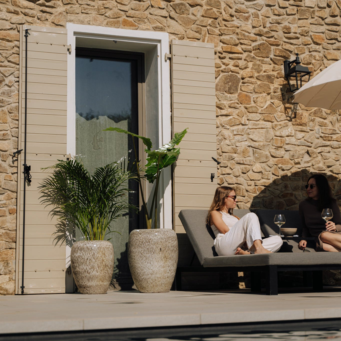 Ceramiczna doniczka biały tygrys - Provencelia.cz