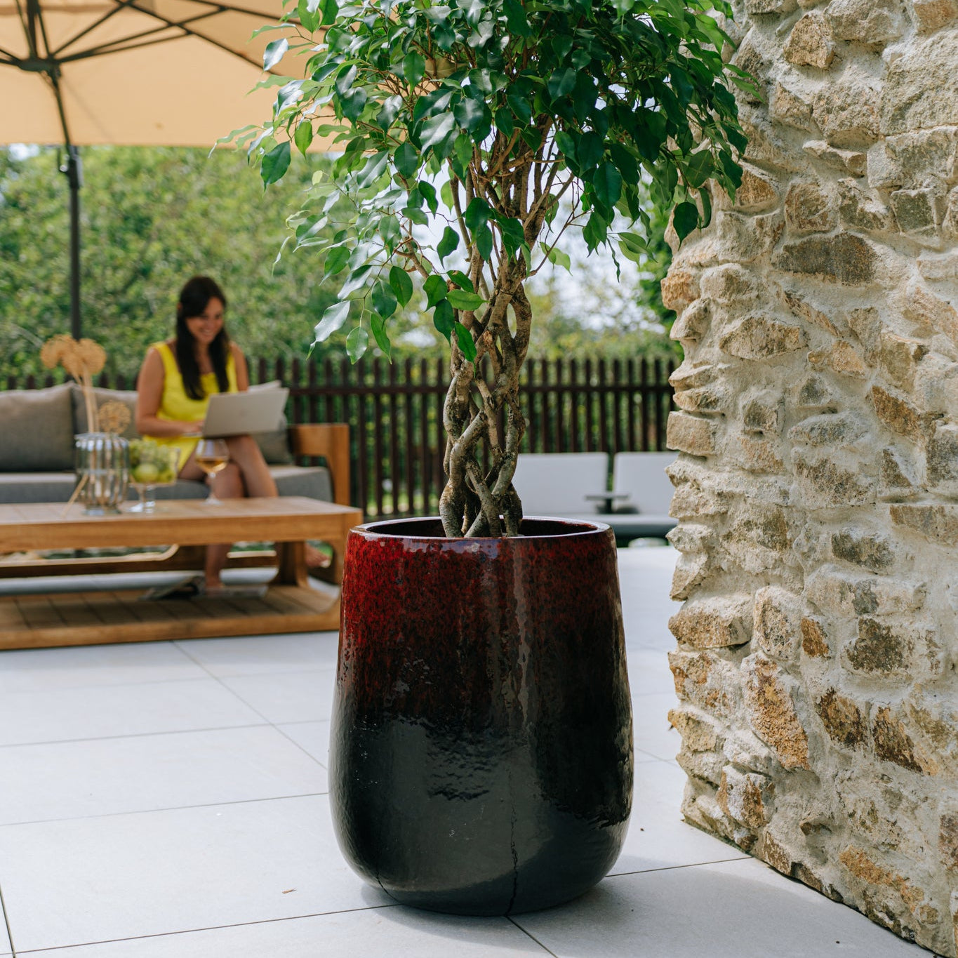 Doniczka ceramiczna Diane - czerwono-czarna