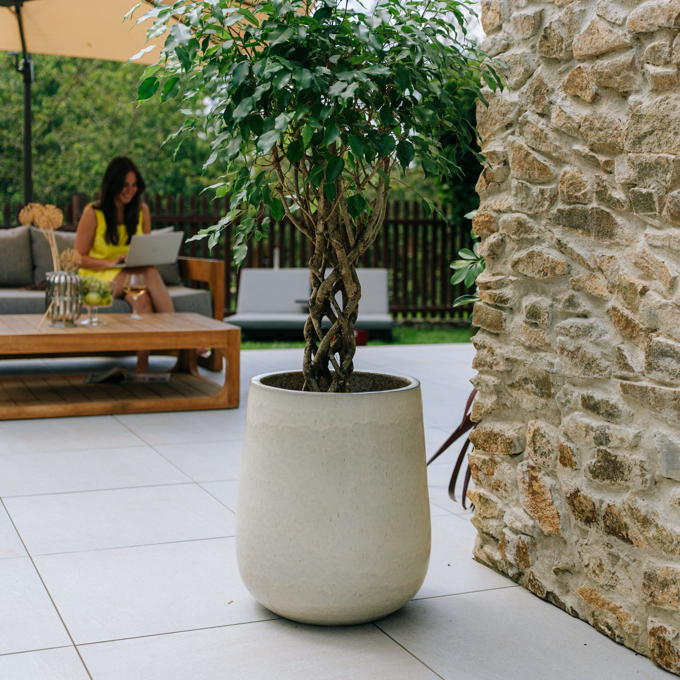 Keramický květináč Diane - Krémová