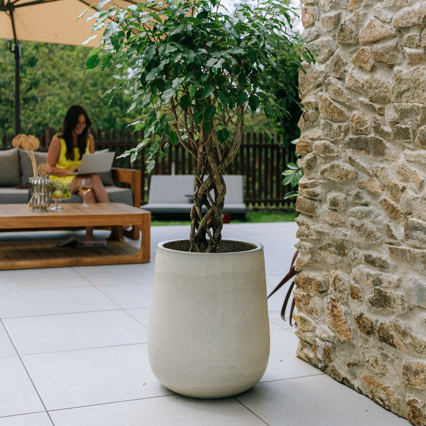 Keramický květináč Diane - Krémová