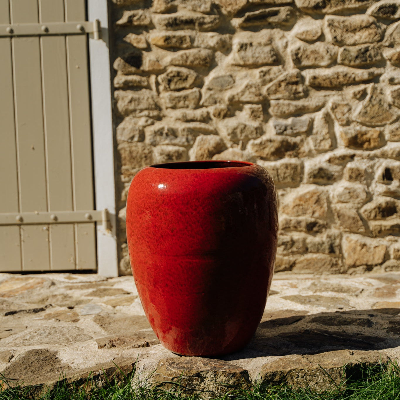 GALILEE ceramiczna doniczka Tropikalna czerwień – odporna na warunki, do wnętrz i na zewnątrz