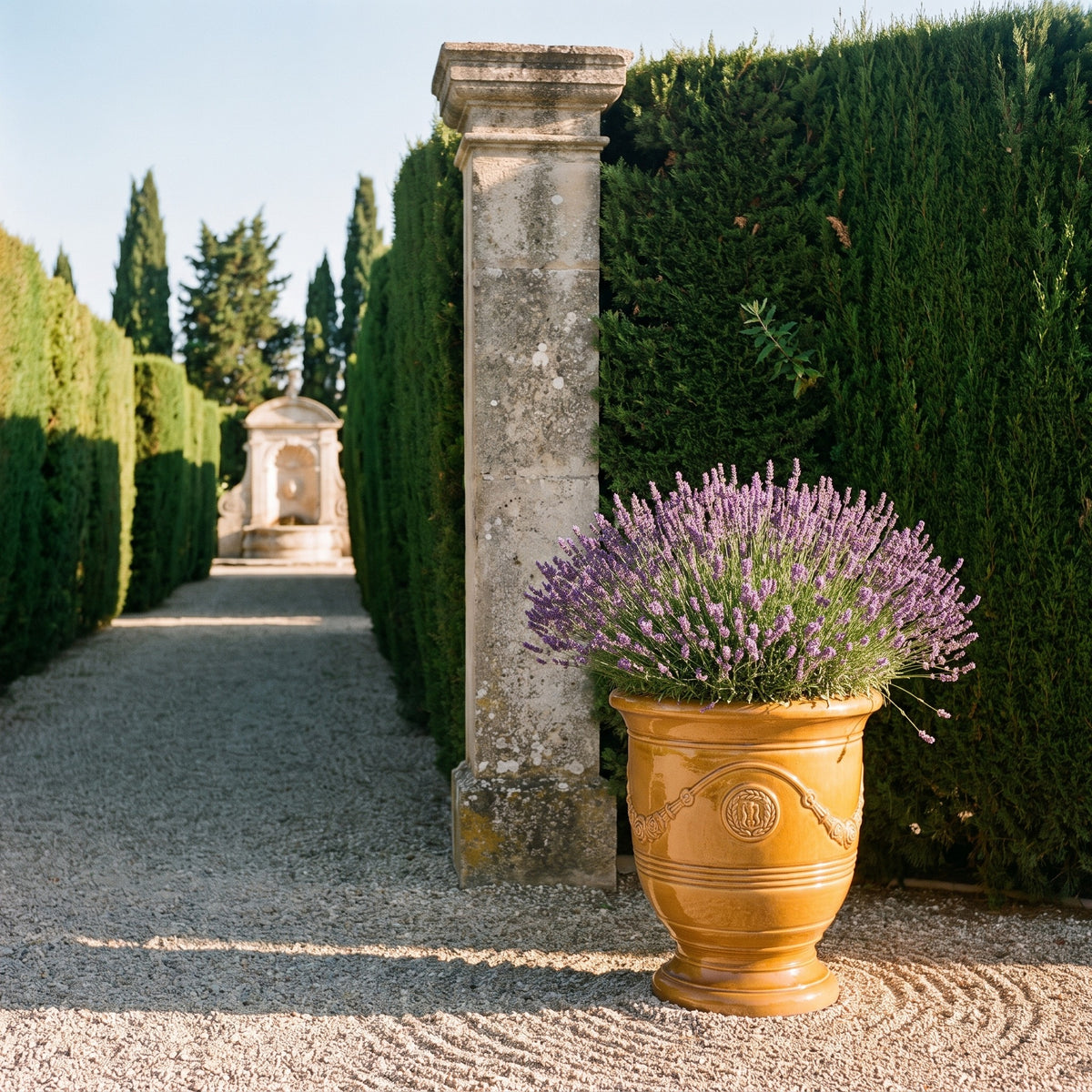 Provencelia RICHELIEU – glazed ceramic outdoor planter, Honey, XL 46 × 56 cm