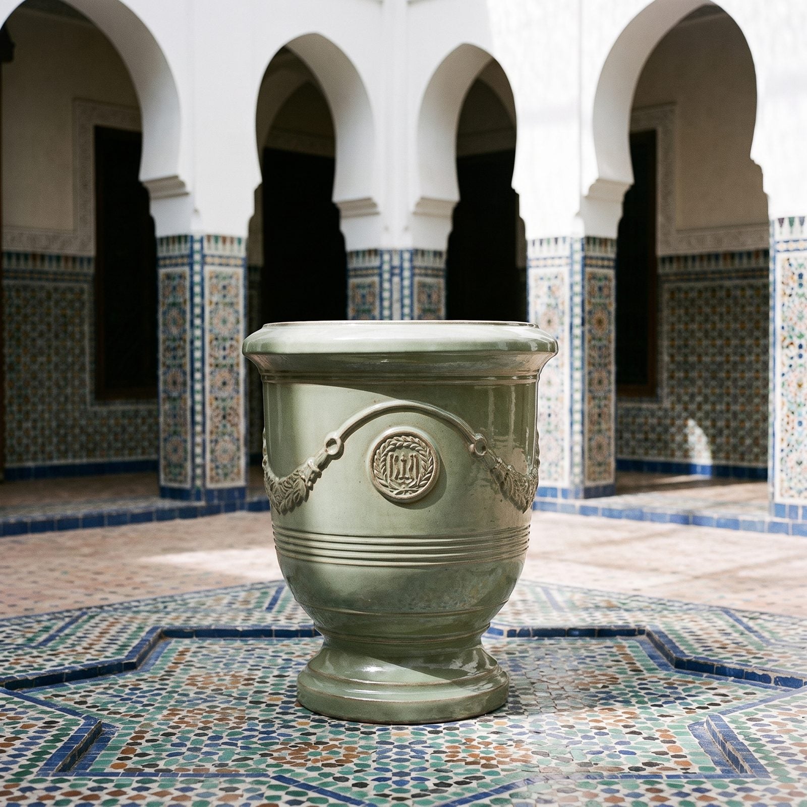 RICHELIEU Jadeitowa perła na dziedzińcu riadu w Marrakeszu
